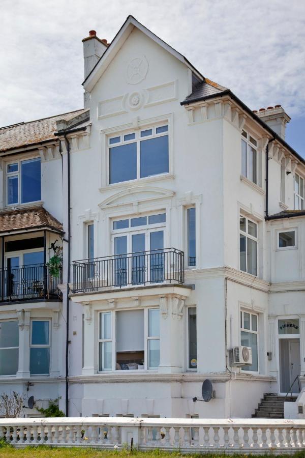 Beachfront Compact Coastal Crib, Direct Sea Views & Air Conditioning Littlestone-on-Sea Екстер'єр фото